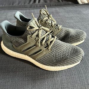 Size 10.5 Men's Adidas Ultraboost
